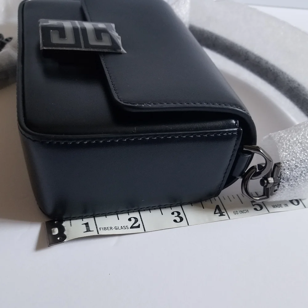 Givenchy Small Leather Crossbody Bag Black - Picture 13 of 14